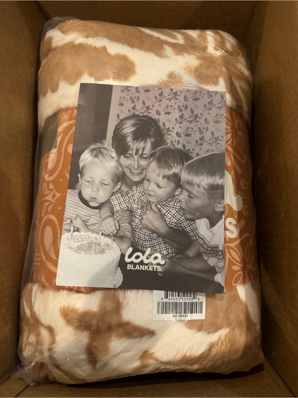 Lola Blankets/Copper Bandana/Faux Fur Throw/Blanket/NWT! NIB! SEALED! NEW LAUNCH - Picture 16 of 16